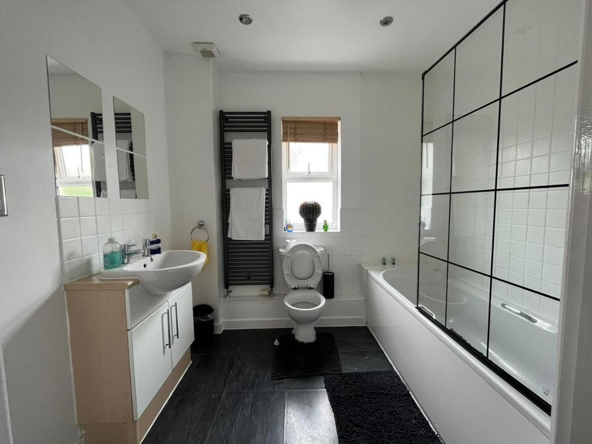 Kent, Dartford Station Apartments المظهر الخارجي الصورة