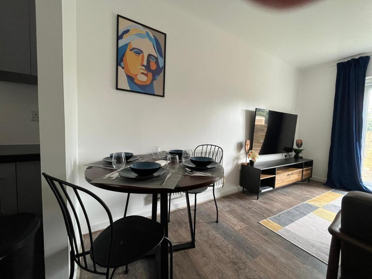 Kent, Dartford Station Apartments المظهر الخارجي الصورة