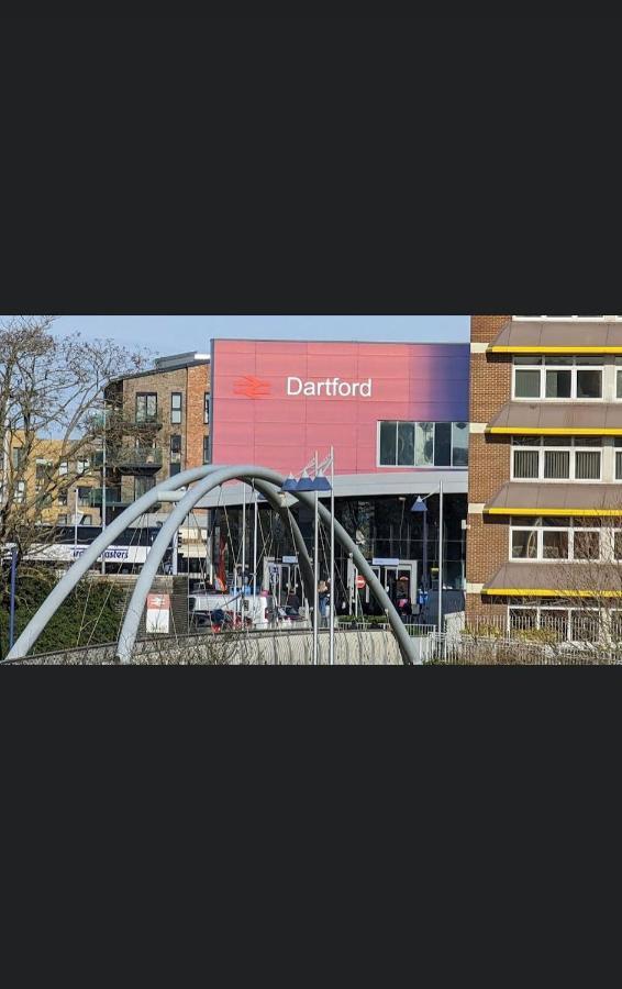 Kent, Dartford Station Apartments المظهر الخارجي الصورة