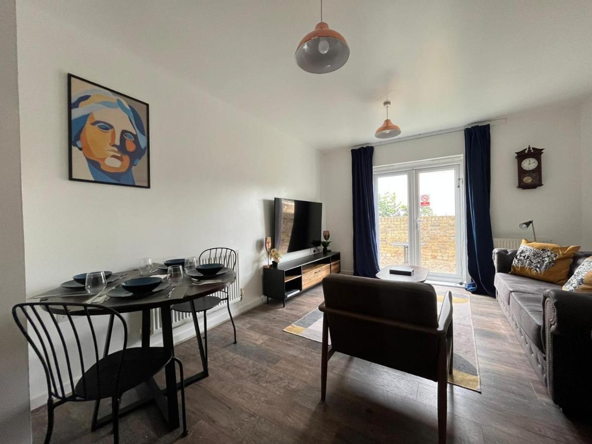 Kent, Dartford Station Apartments المظهر الخارجي الصورة